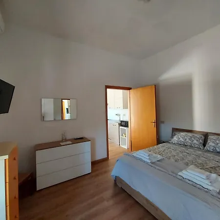 Marusia Guest house Tollo