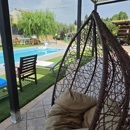 Marusia Guest house Tollo